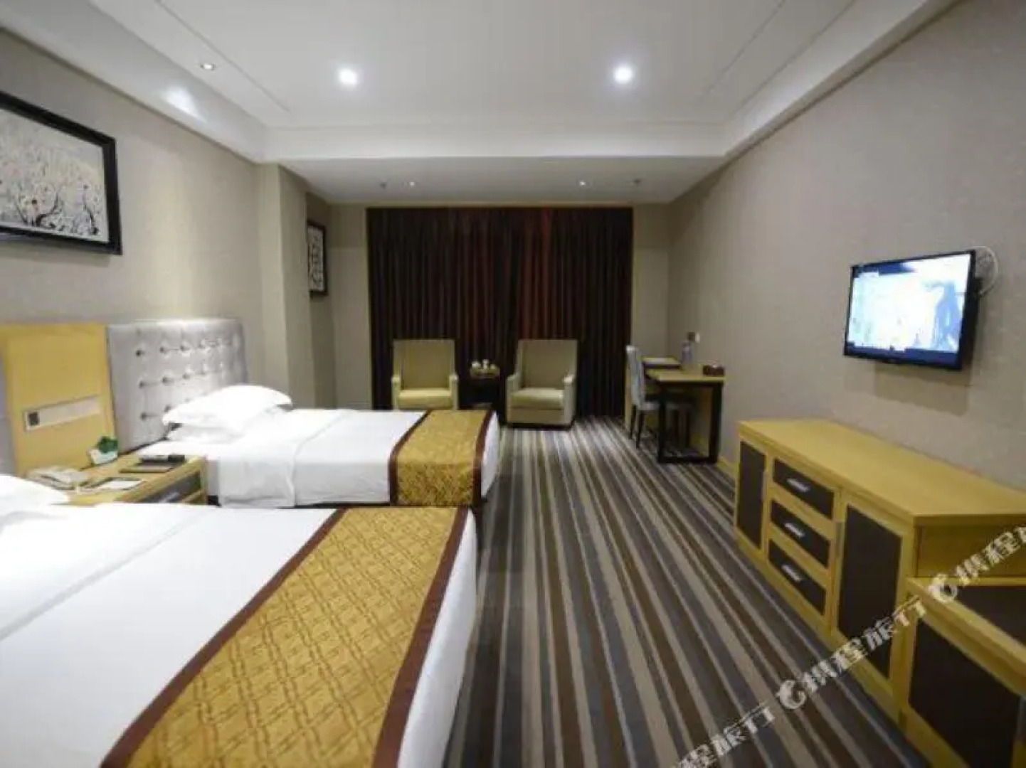 Weierhong City Hotel (Fu'an Wanli Plaza)