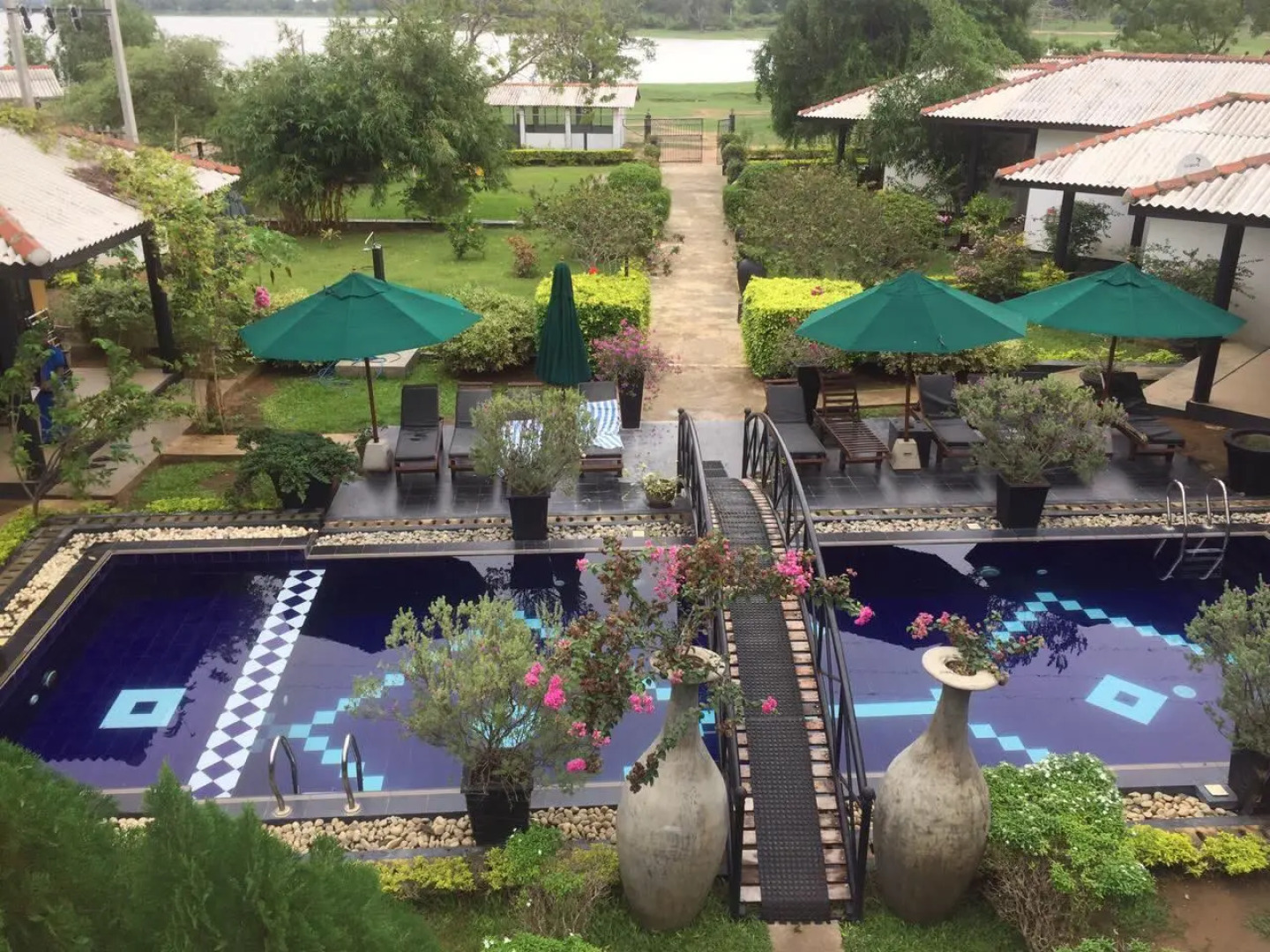 Flower Garden Lake resort