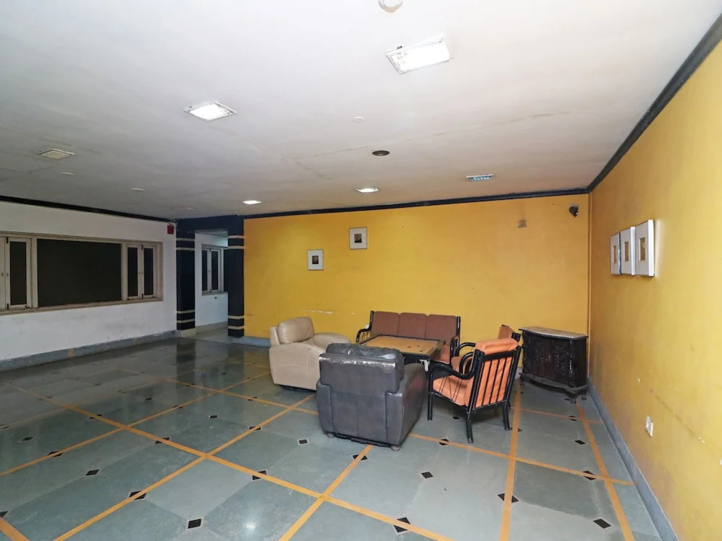 OYO 22269 Hotel Landmark Plaza