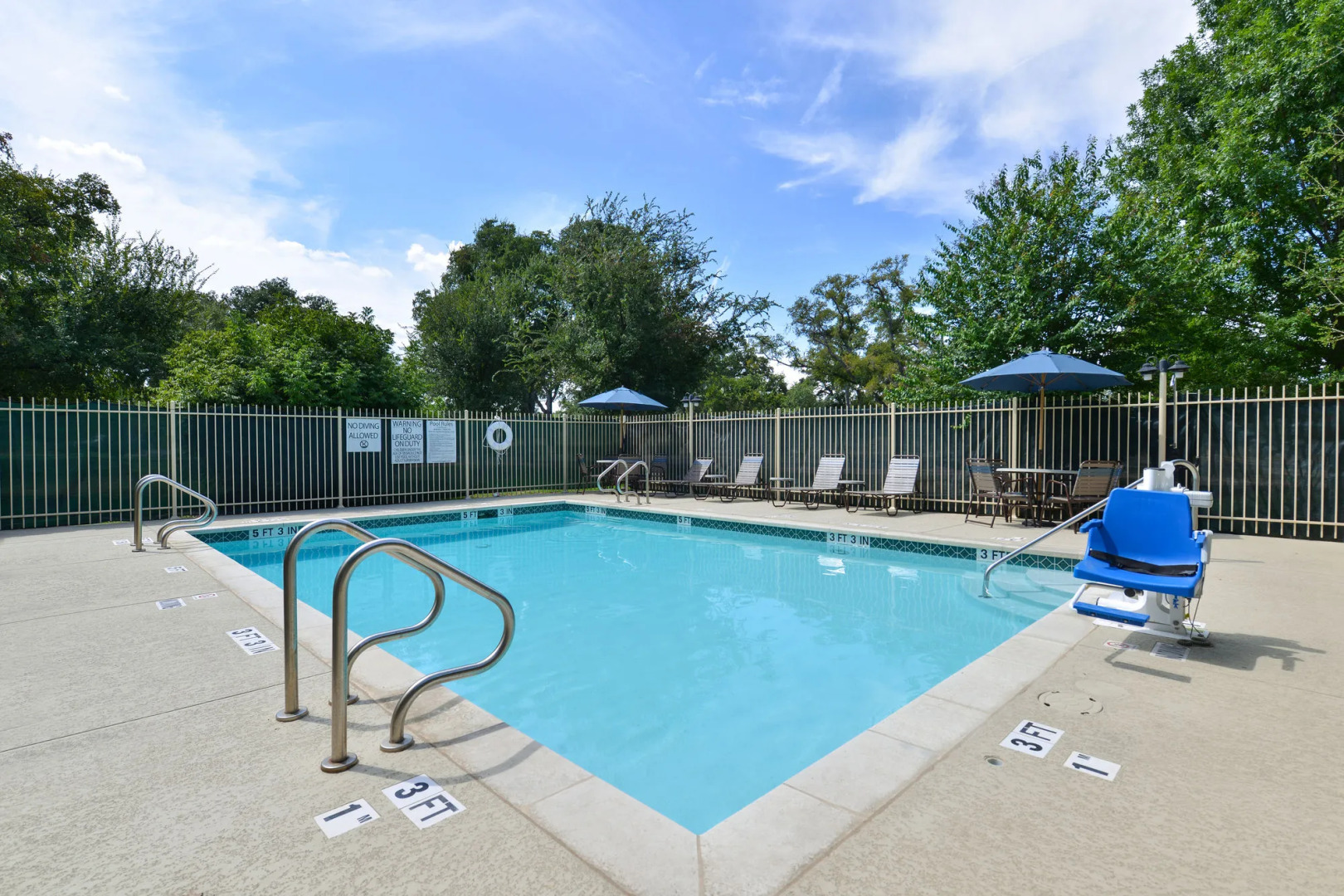 Holiday Inn Express & Suites Austin SW - Sunset Valley by IHG