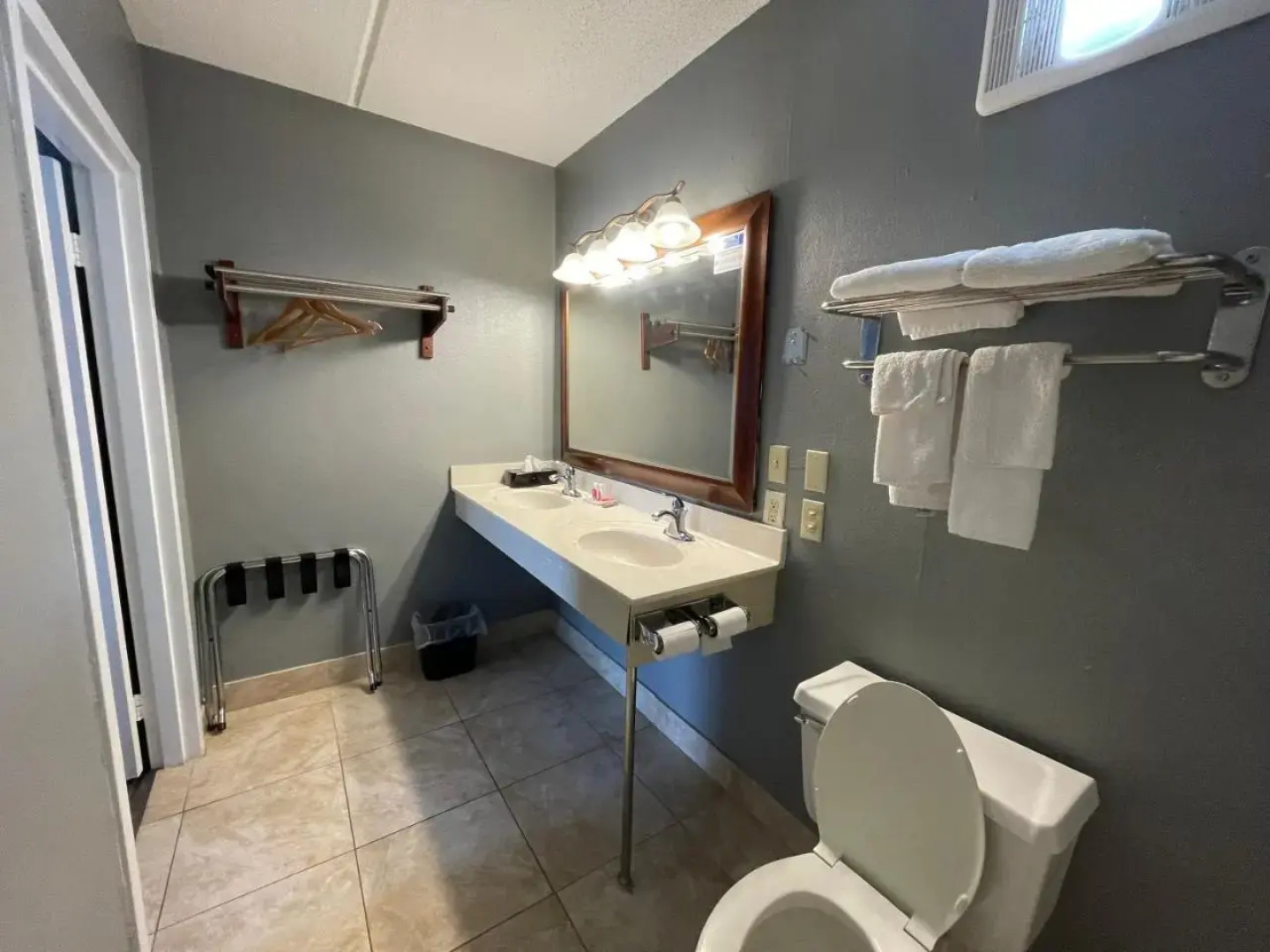 Ramada Limited Forest City