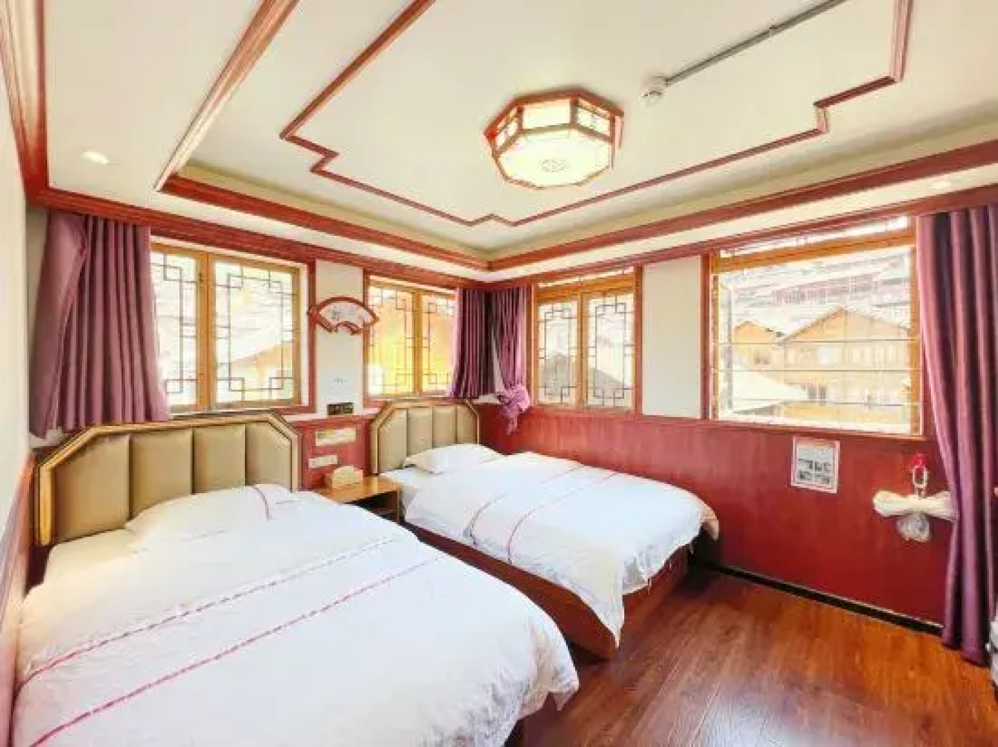 Xiaowo Homestay (Xijiang Qianhu Miao Village Ancient Street)
