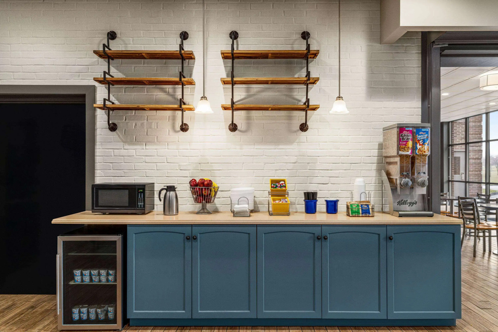 Days Inn & Suites by Wyndham Lancaster Amish Country