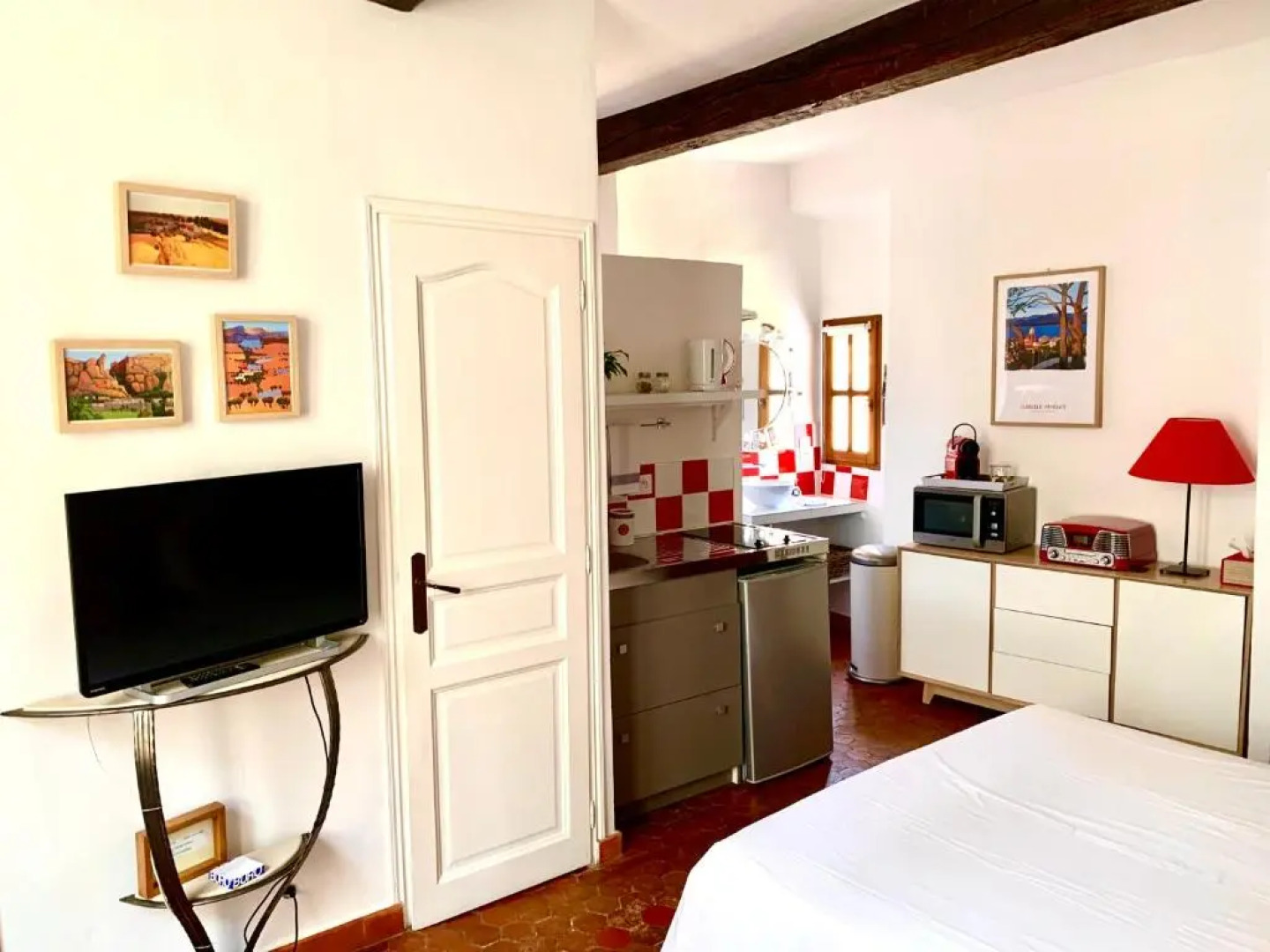 le 1835, studio rouge-Corail