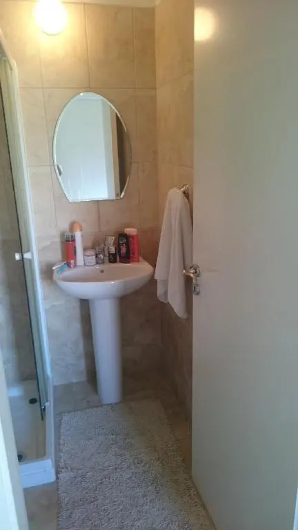 Townhouse Luck in Polis