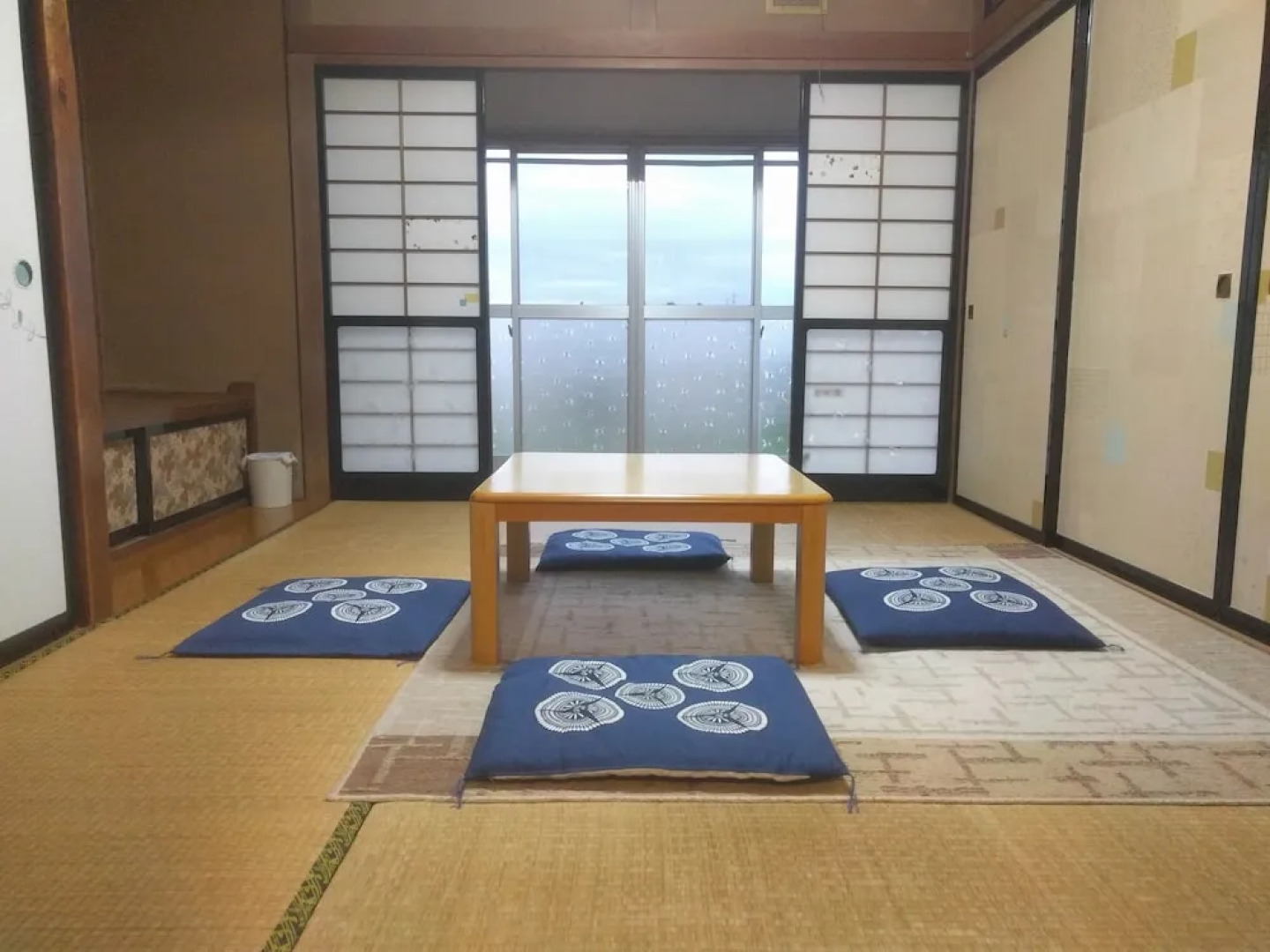 Tomo's hut in Japanese old style