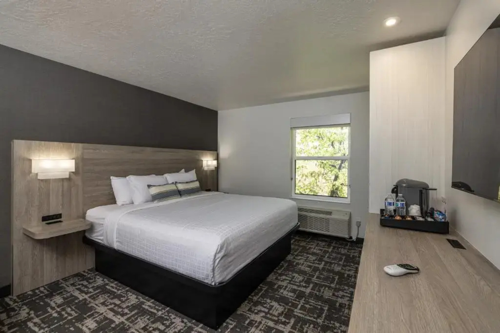 Quality Inn & Suites Montclair