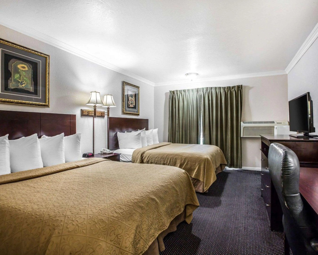 Quality Inn & Suites Thousand Oaks