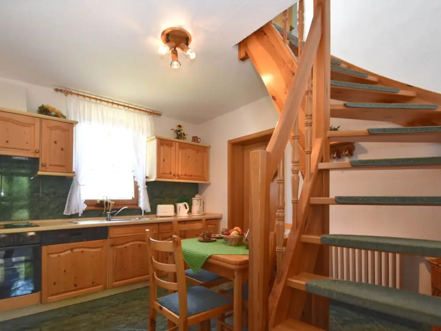 Sophisticated Holiday Home With Garden