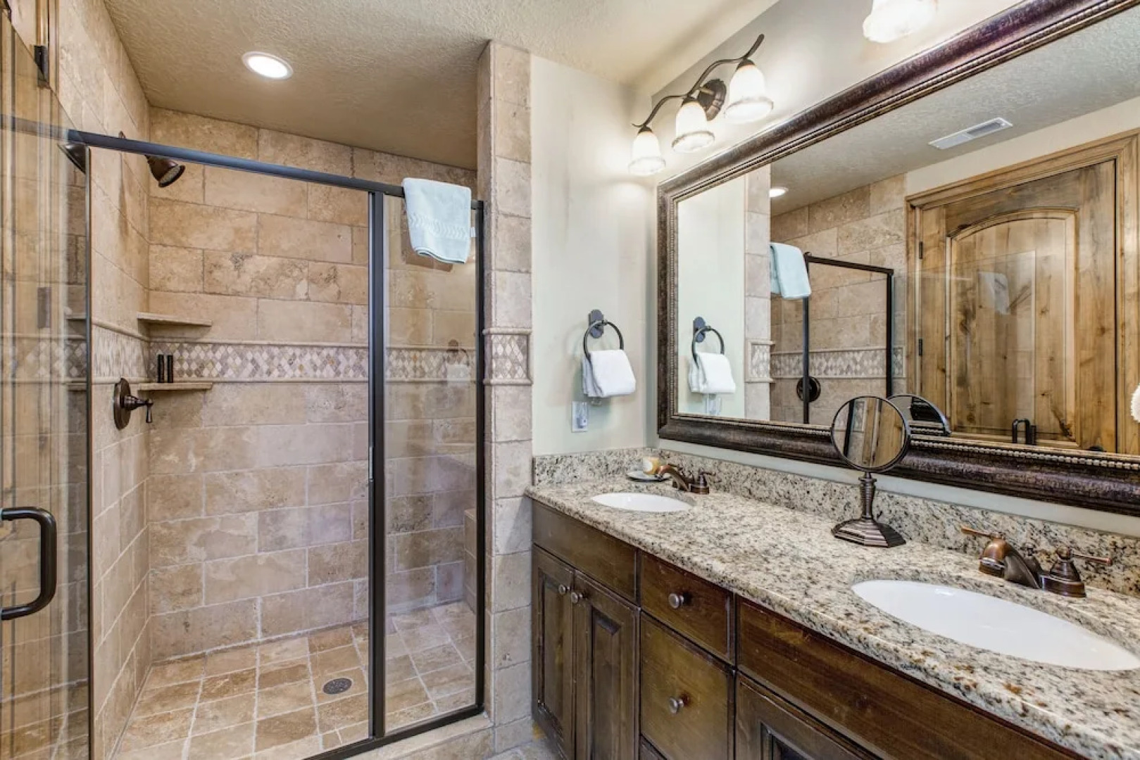 3br W/ Balconies, Hot Tub & Views - Near Gondola 3 Bedroom Townhouse