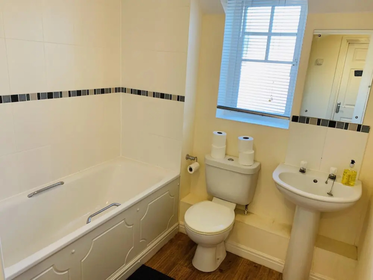 Zebra Serviced Apartments at Fern Place