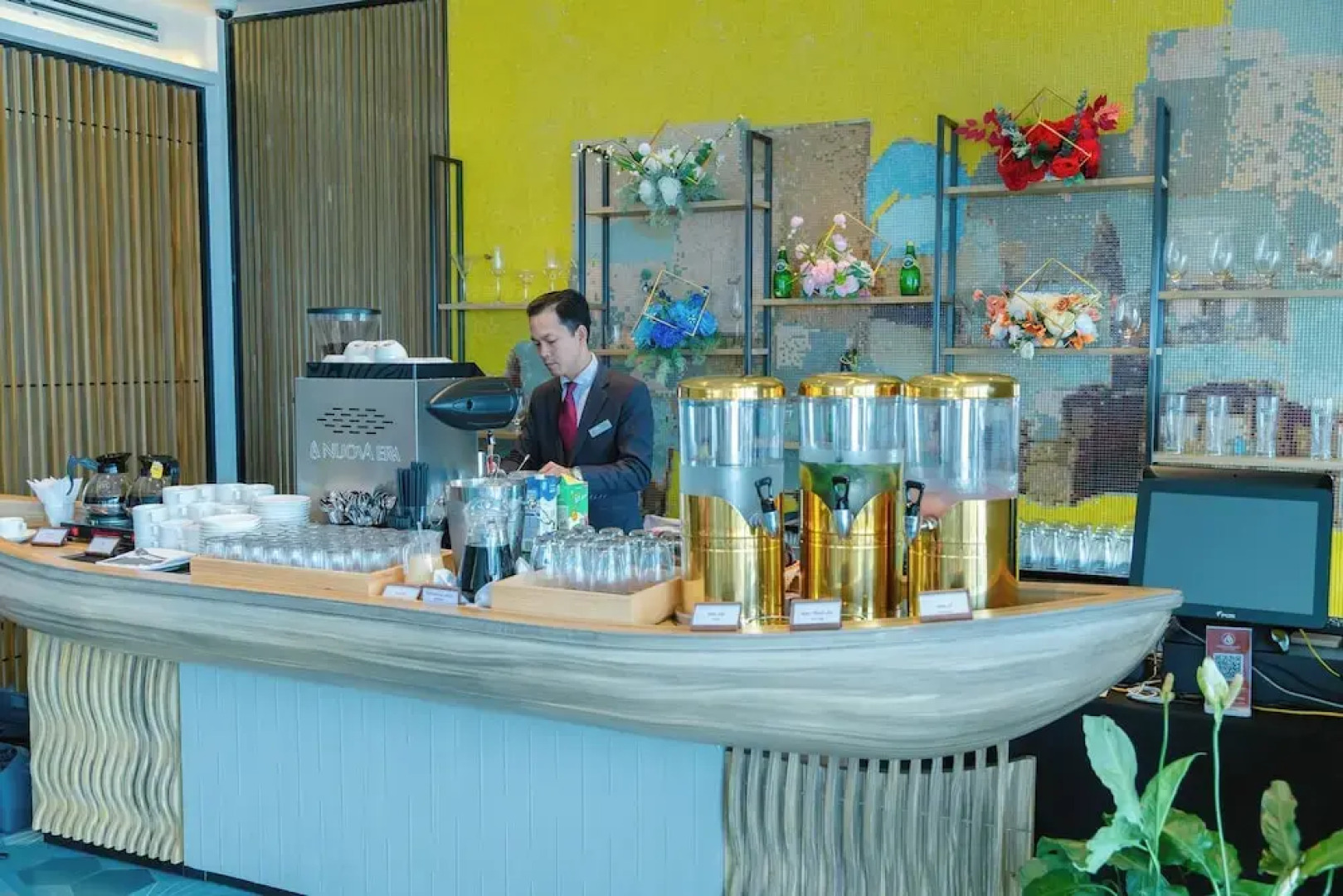 Central Plaza Hotel - My Tho