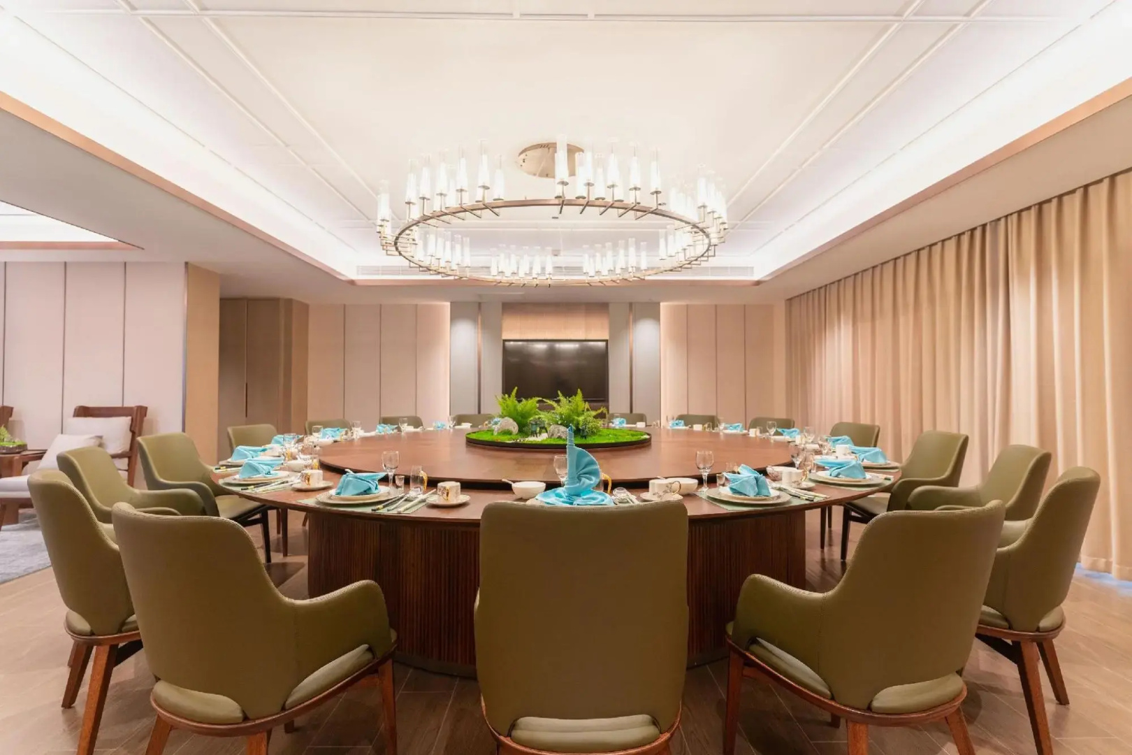Excemon Xinjiang Yilite Hotel