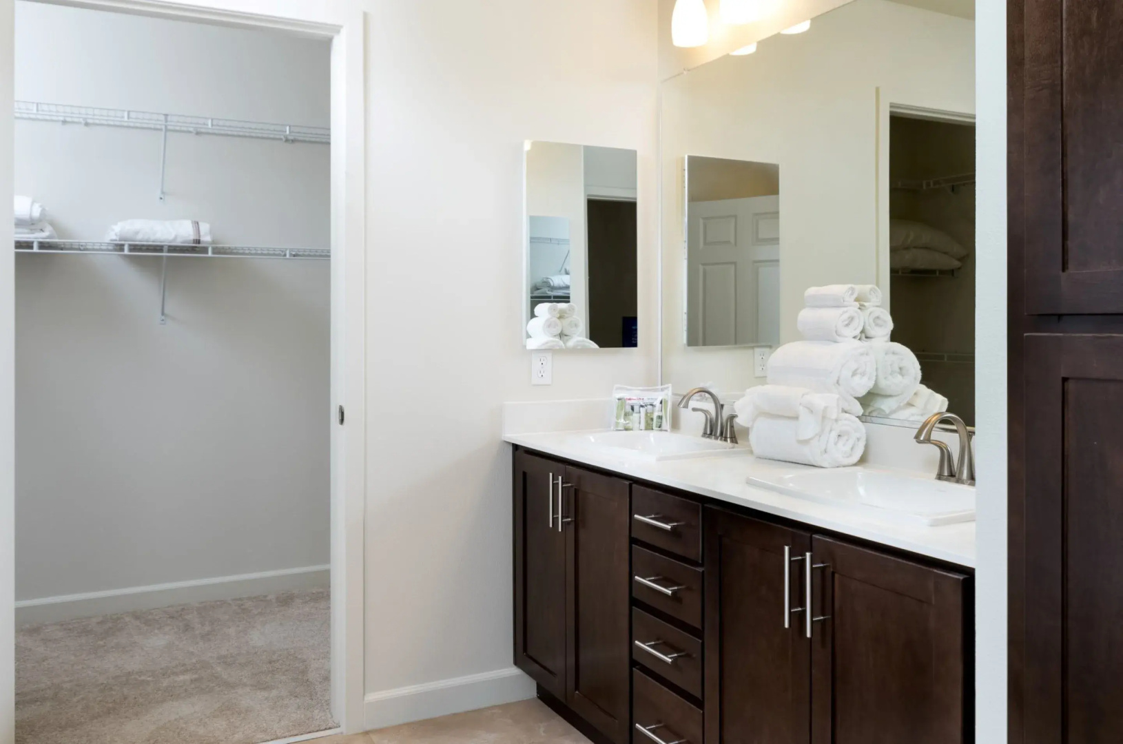Global Luxury Suites in Sunnyvale