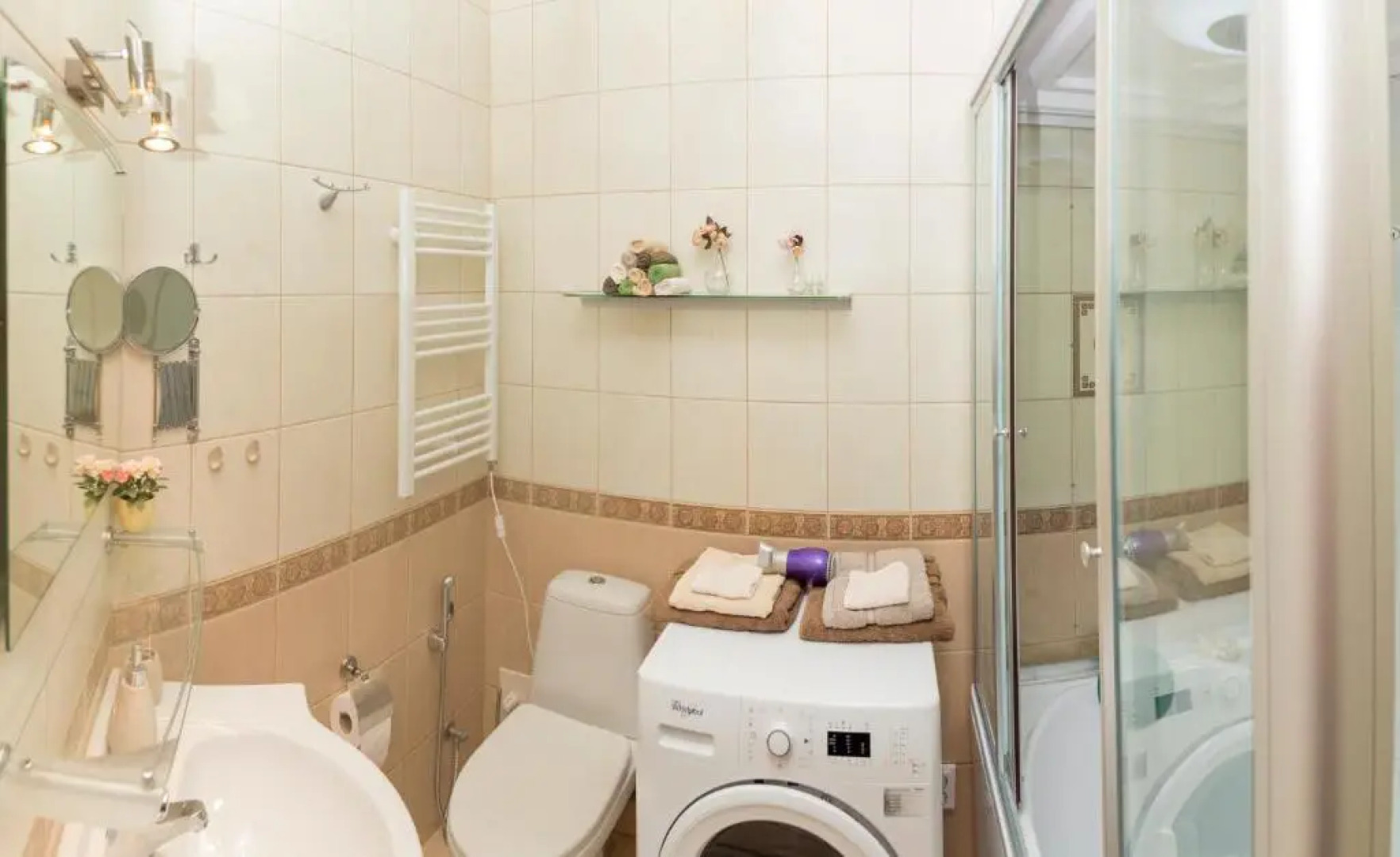 Baltic Amber in Diplomatic District & Free Parking