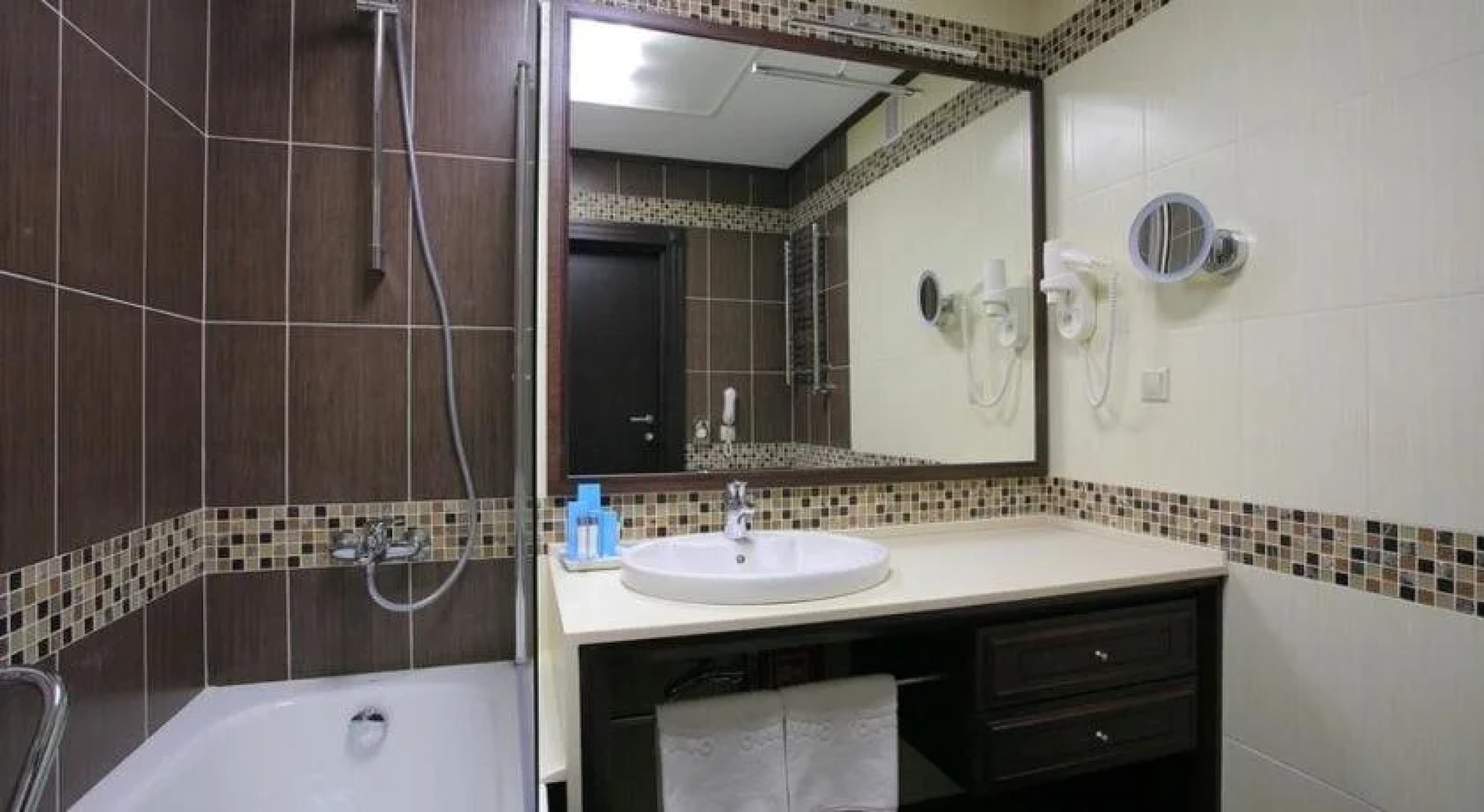 Компасс Отель