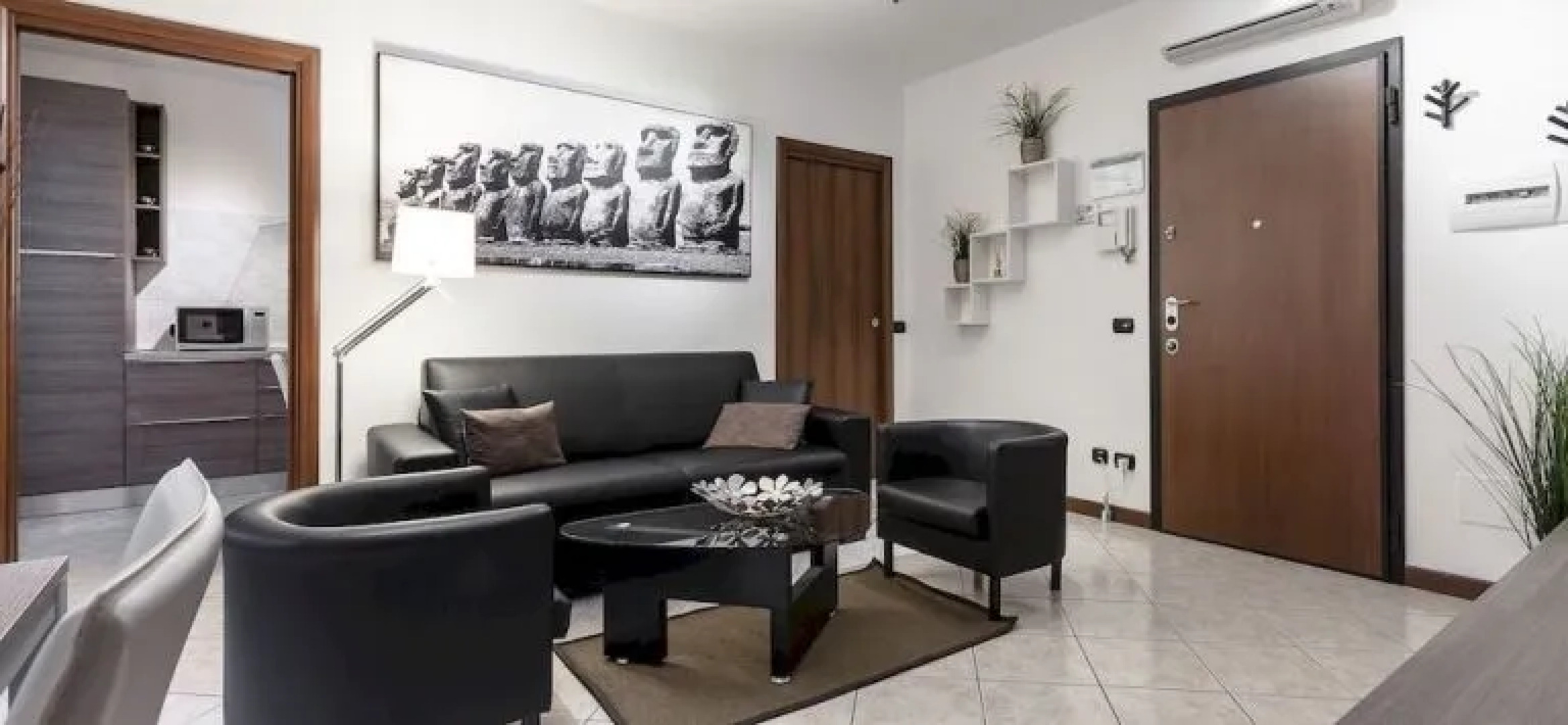 Suitelowcost - Limbiate