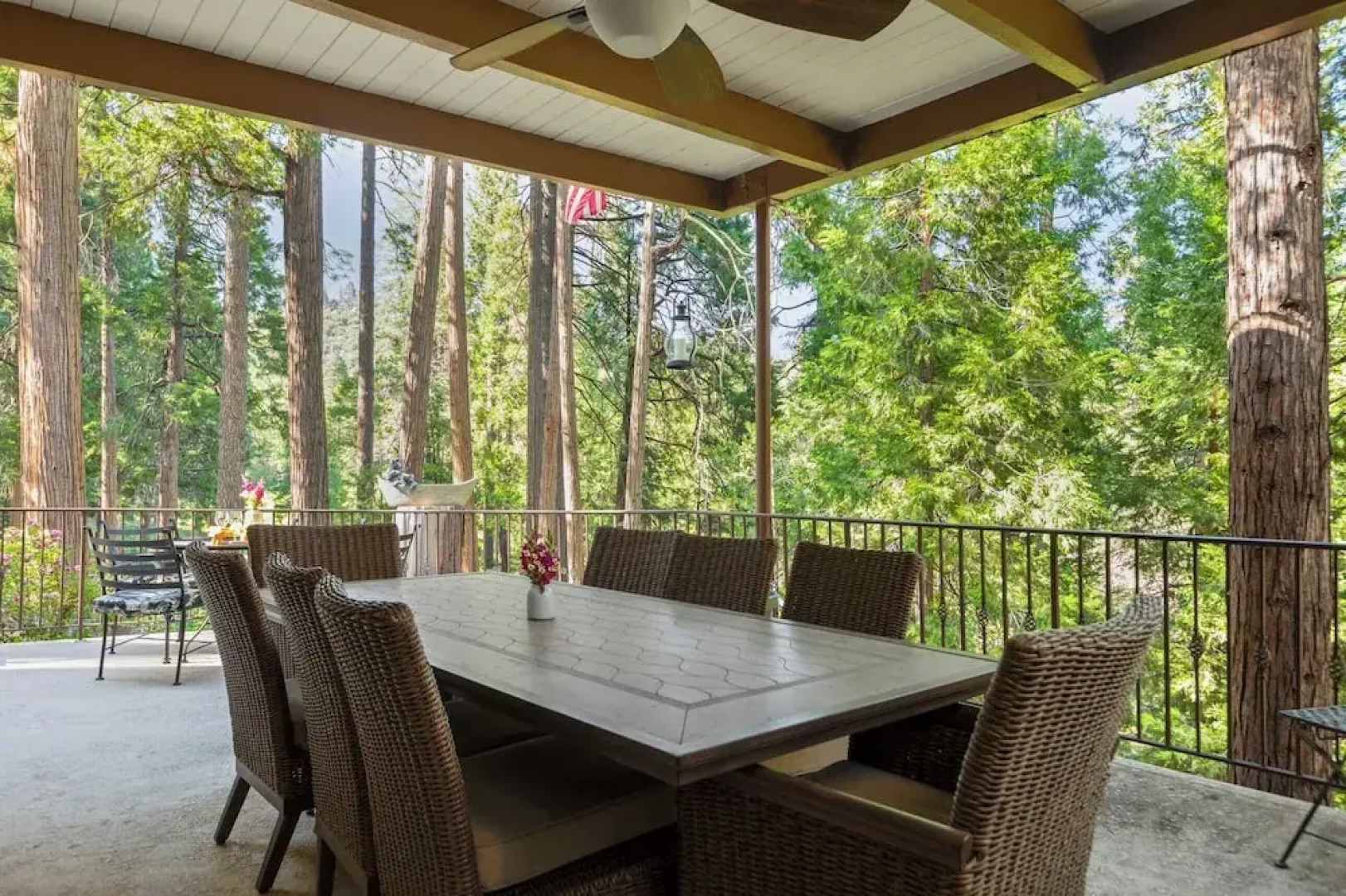 The Fairway Hideaway by Avantstay Game Room, Outdoor Dining & Near Lake Arrowhead