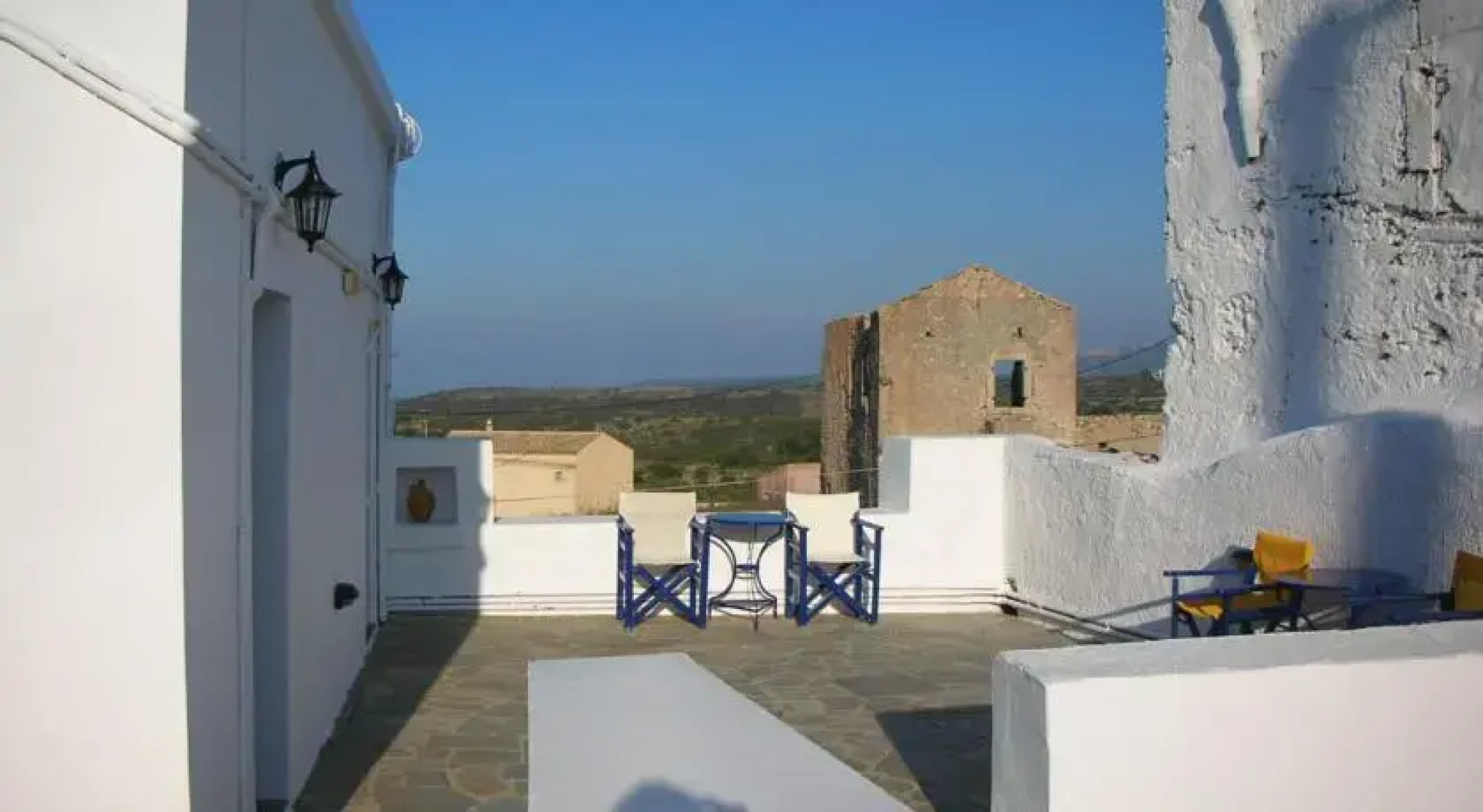 Kamares Apartments By v&a