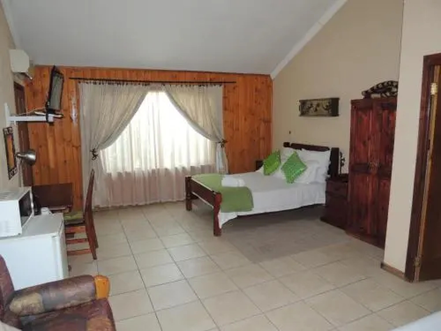 Die Houthuis Guest House