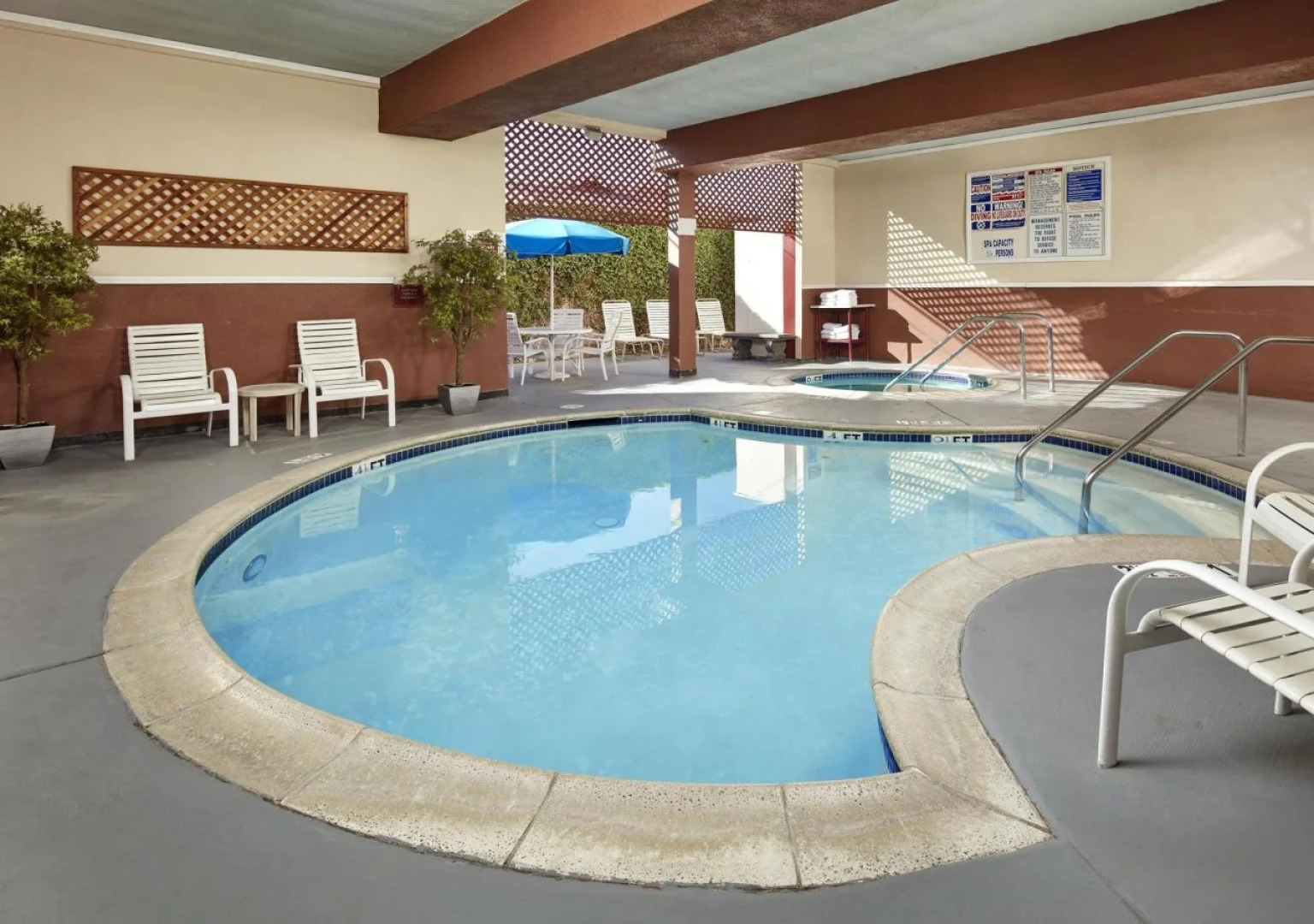 Capri Suites Anaheim