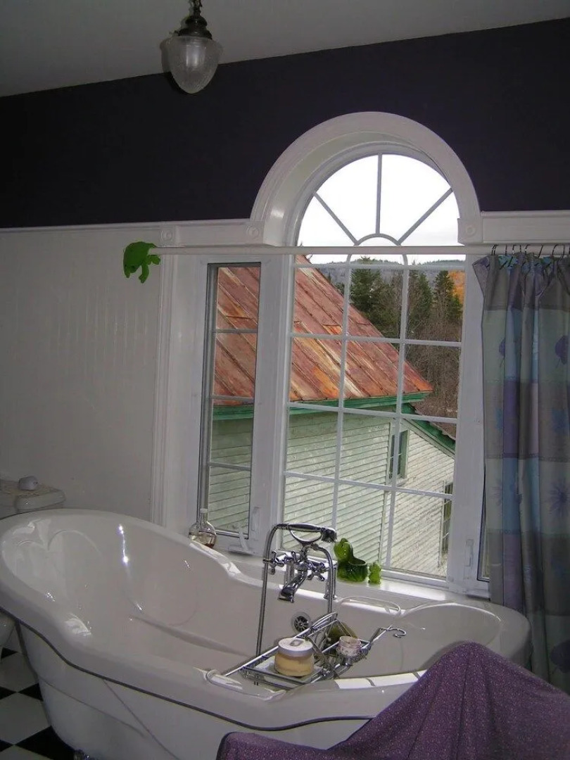 Spillover Motel and Inn