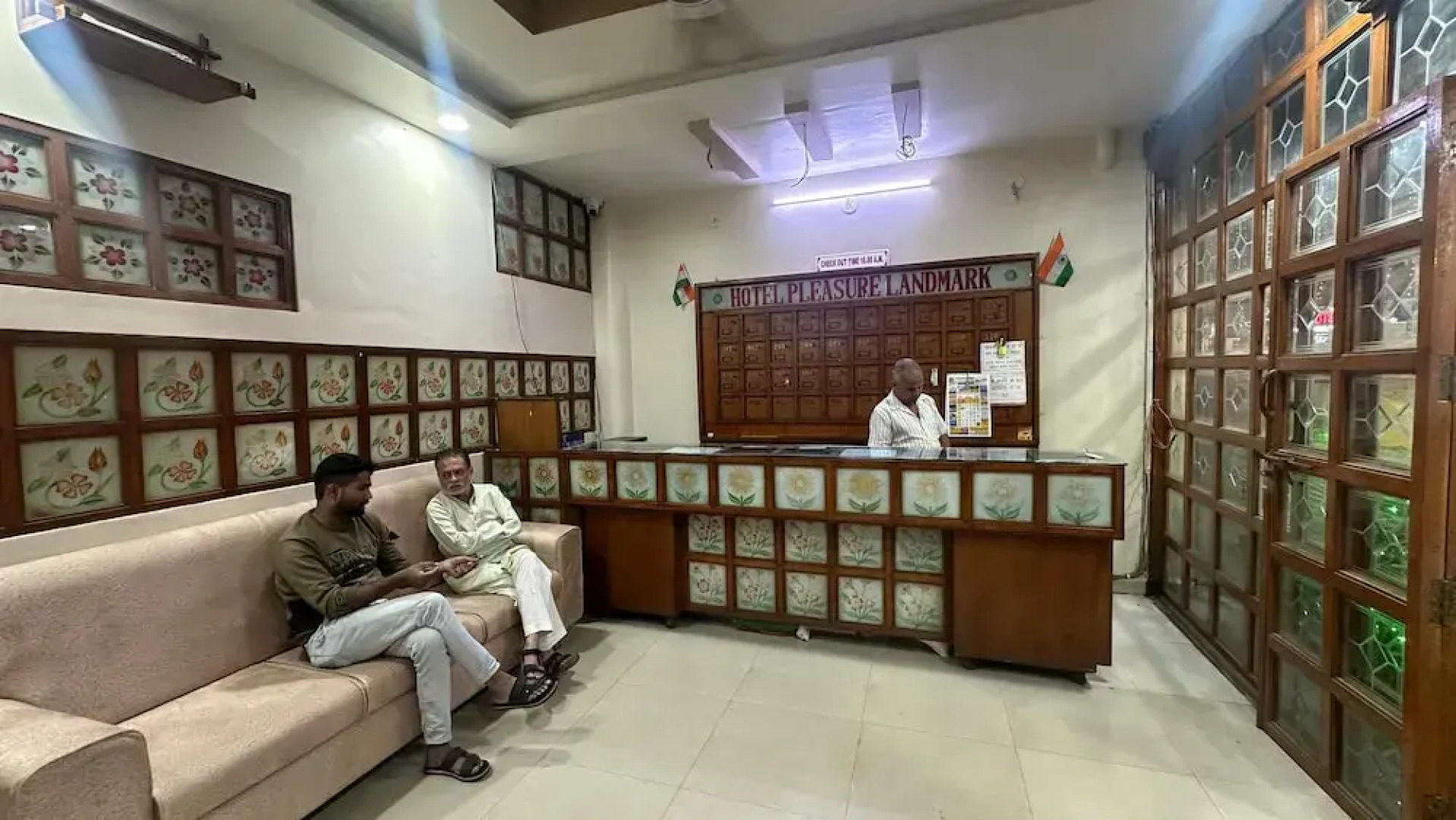 Hotel Pleasure Landmark