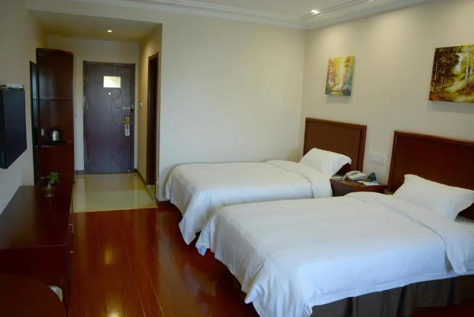 GreenTree Inn Wuxi Yixing East Longtan Road Dongjiu Business Hotel