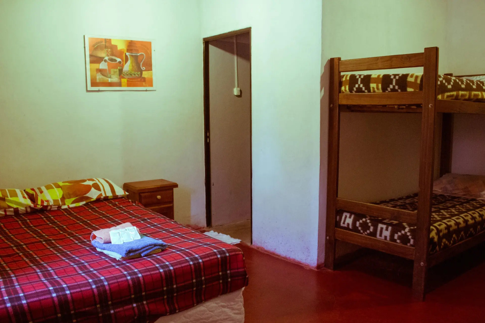 Waira Hostel-Camping