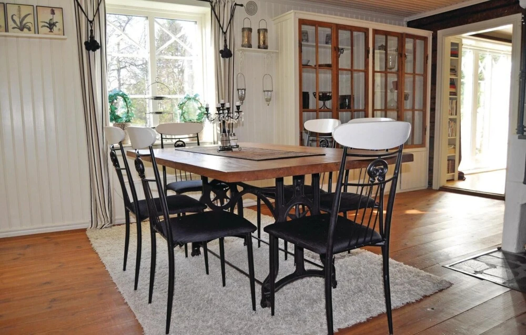 Nice Home in Mellerud With 2 Bedrooms