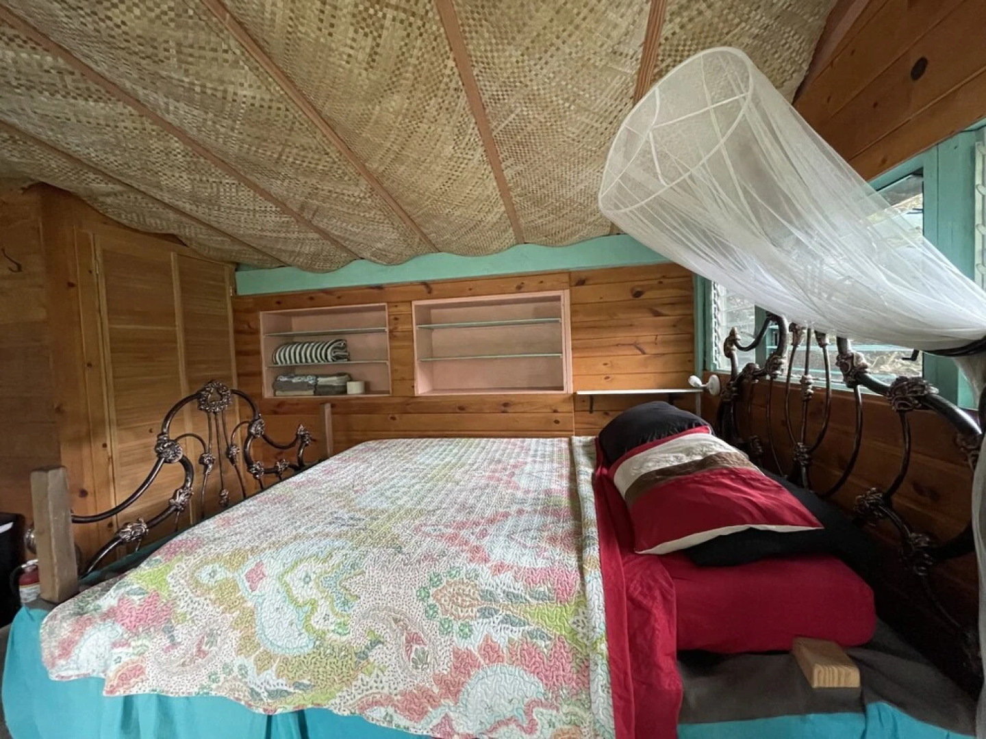 SweetSpotStay-Enchanted Grotto