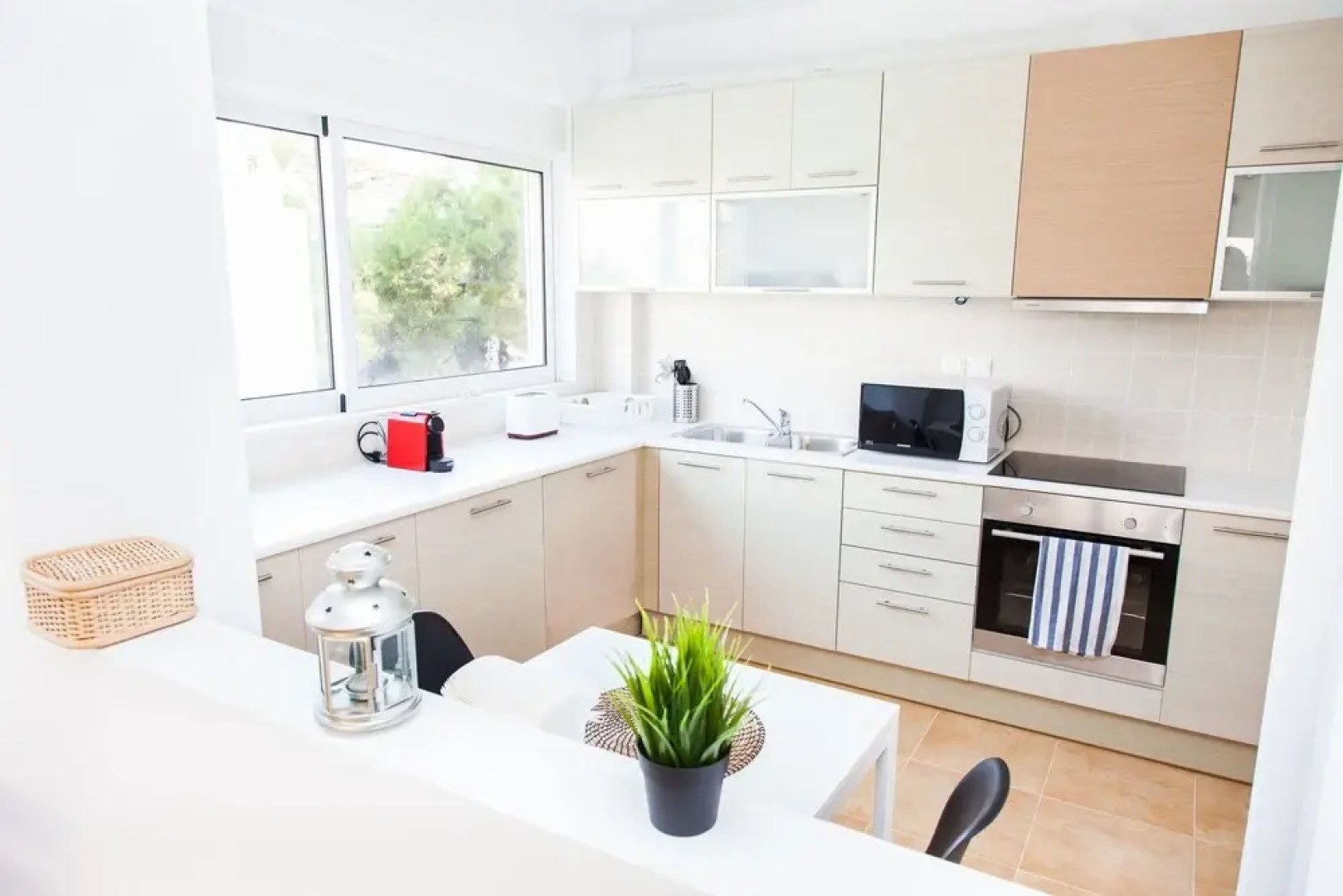 Cozy and Stylish APT 2BR in Rafina