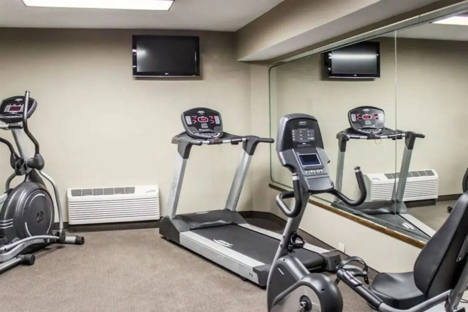 Sleep Inn & Suites Spring Lake - Fayetteville near Fort Bragg