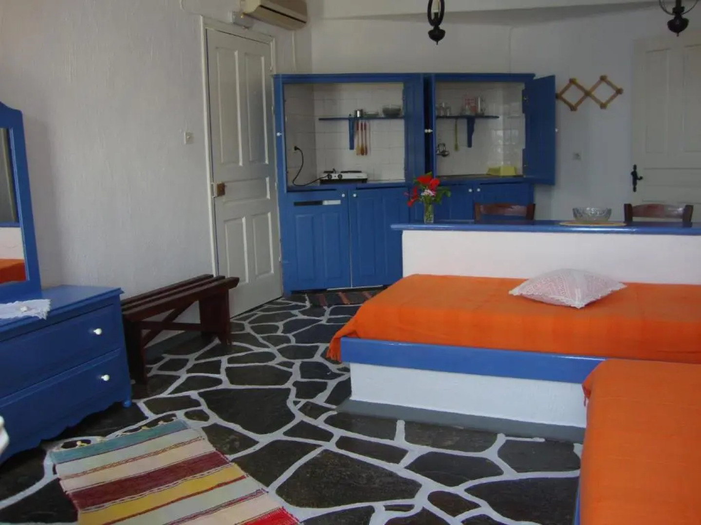 Hotel Aegean Home Studios & Apartments