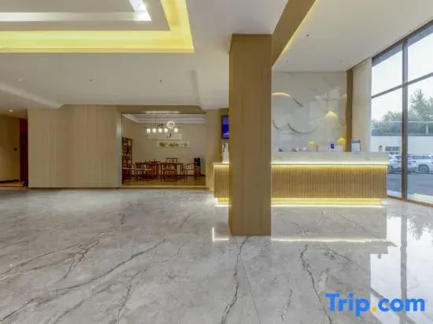 Elong R.YUN Hotel (Wulanchabu Fengzhen Railway Station)