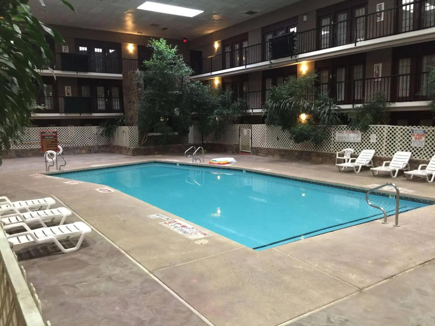 The Cactus Cove Inn and Suites