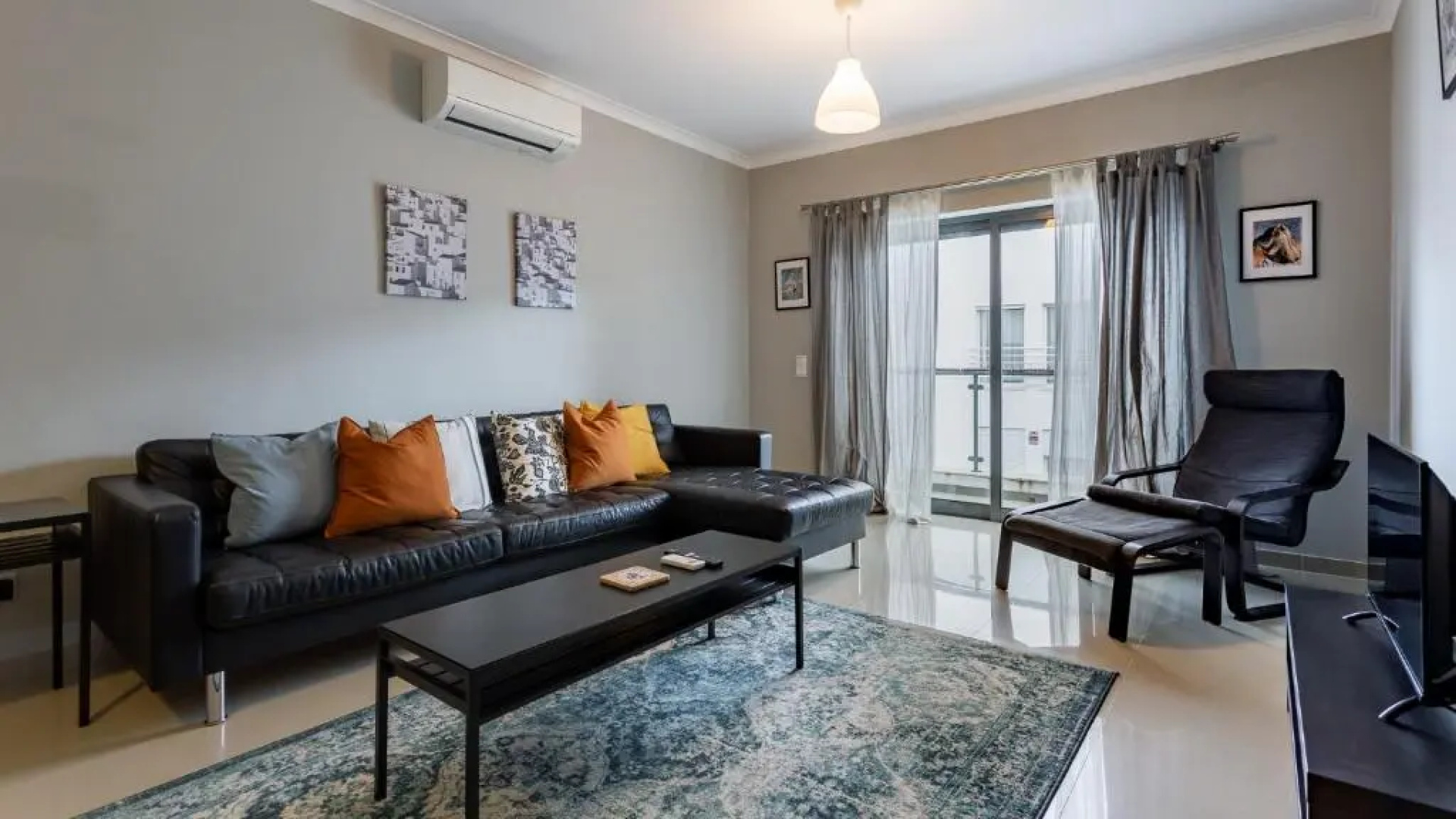 Spacious & Modern 3BDR Apartment in Algarve by LovelyStay