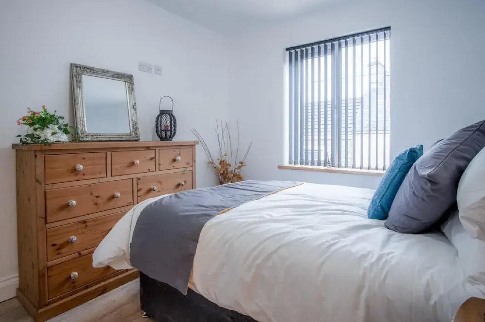 Wiston Street - 2 Bedroom Holiday Home - Pembroke