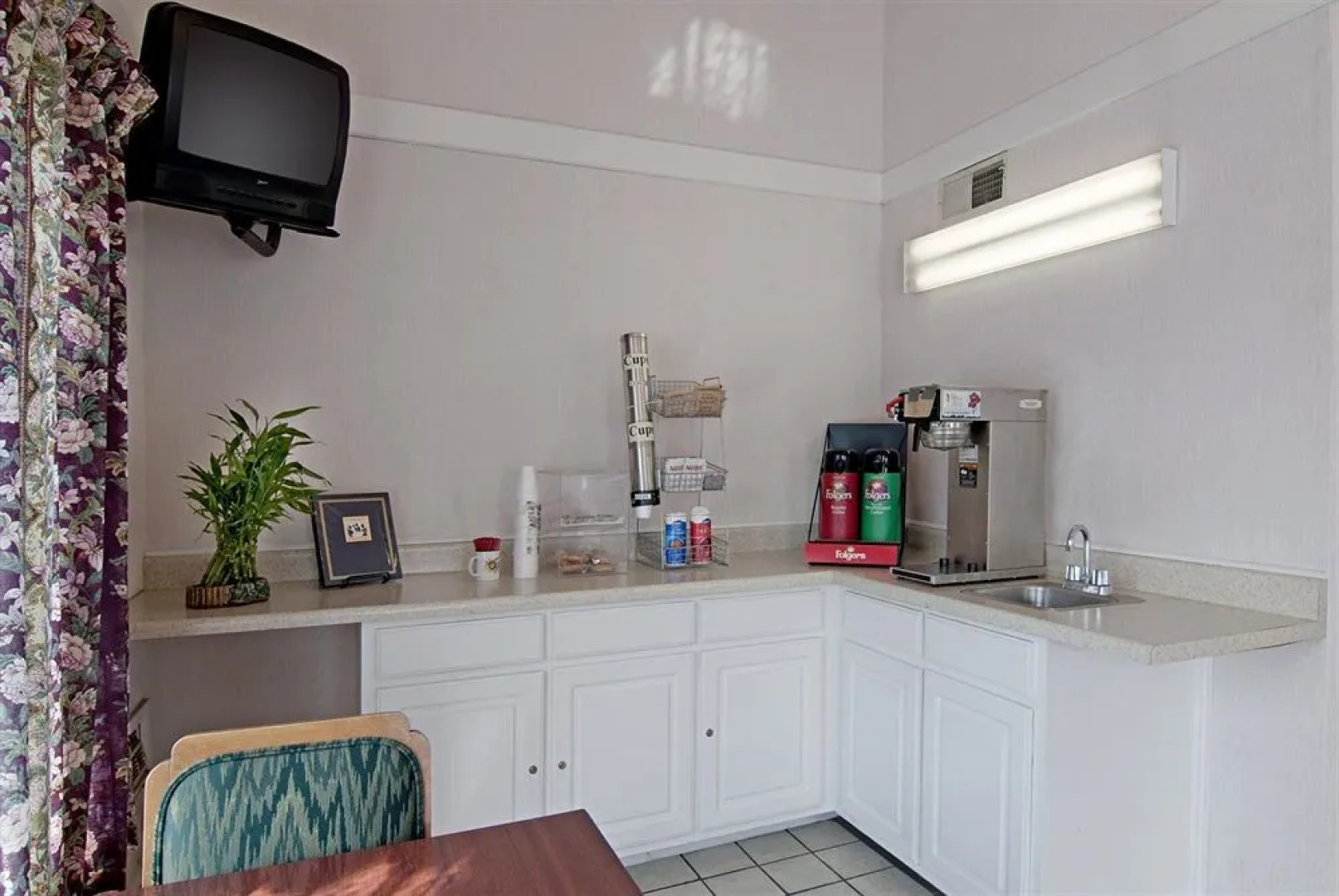 Americas Best Value Inn Buford Mall of Georgia