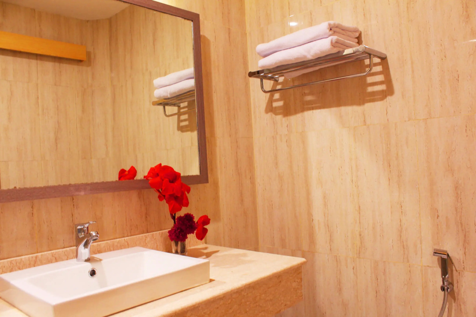 Suni Garden Lake Hotel and Resort Managed by Parkside