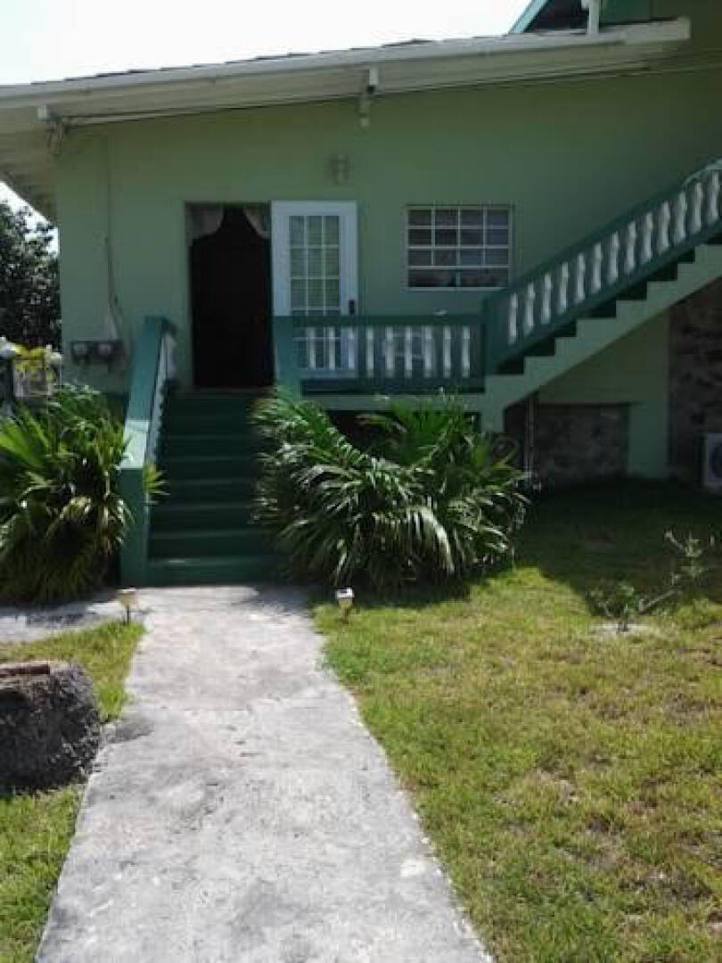 Big Sands Bay Garden Apartment