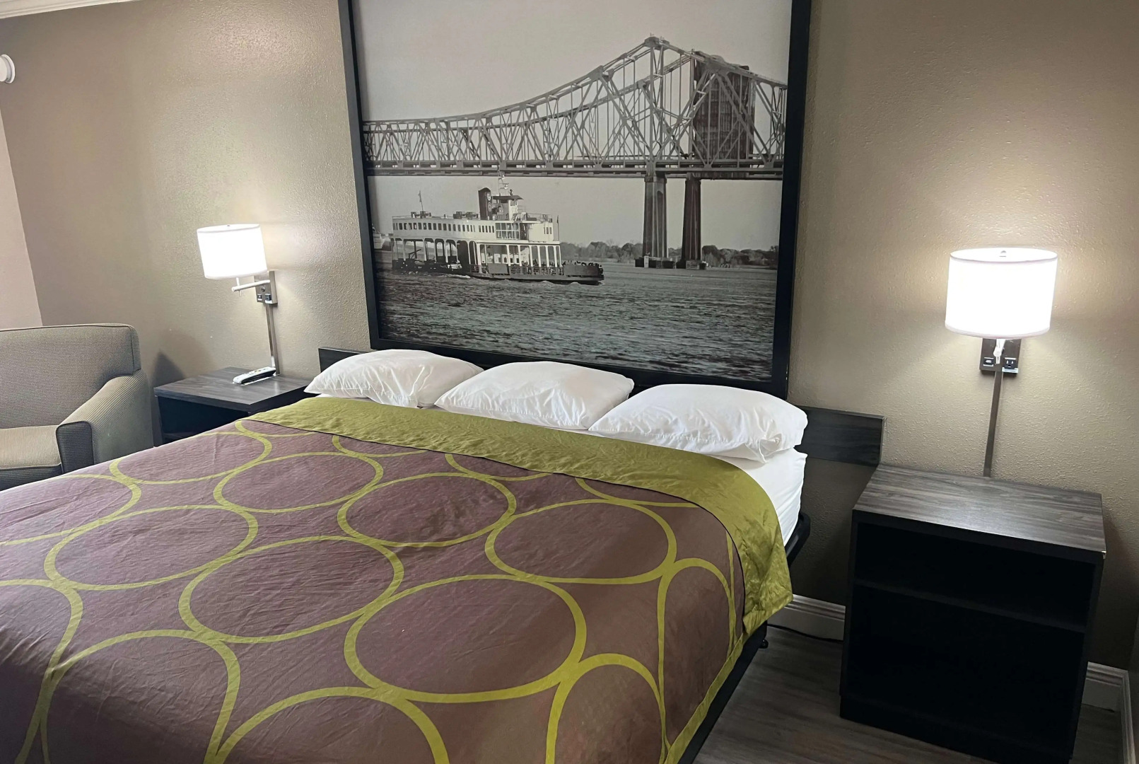 Super 8 by Wyndham Picayune