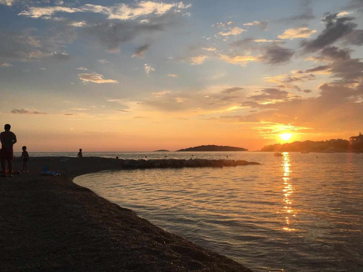 Studio apartment Tea - parking and grill, 100 m from sea SA2 Rogoznica, Riviera Sibenik