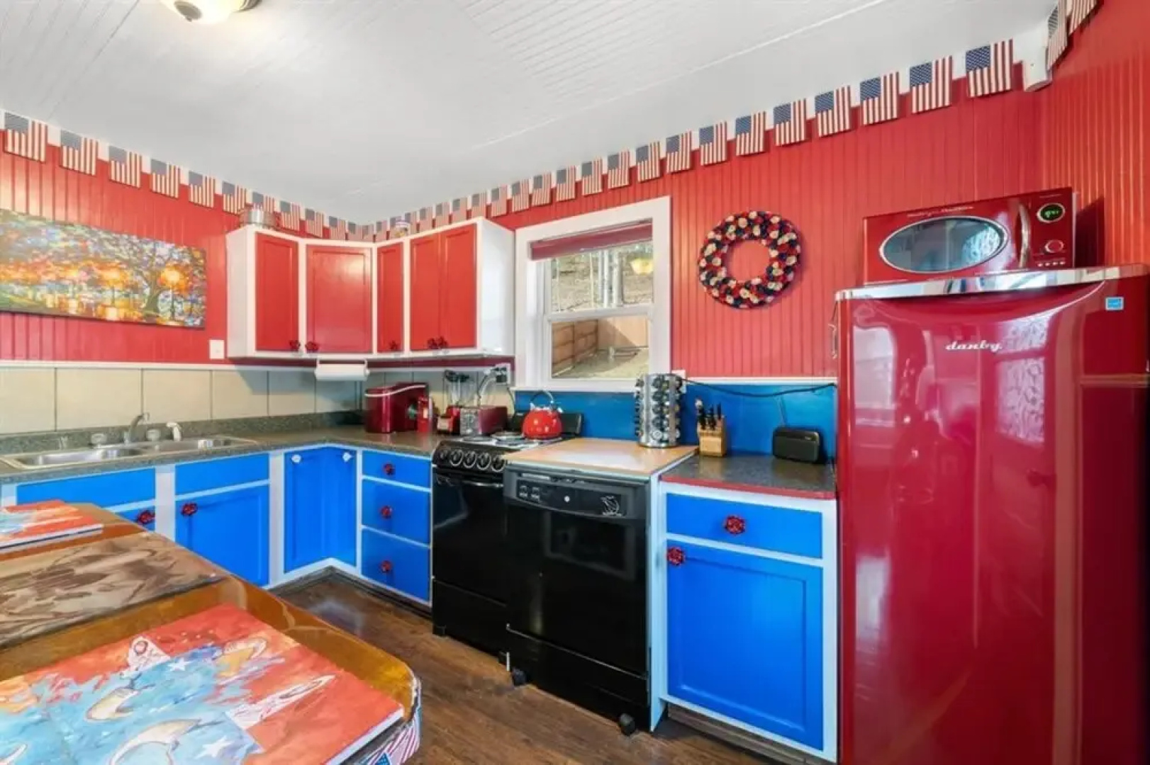 Blue Bonnet's Cabin Nestled in Nature