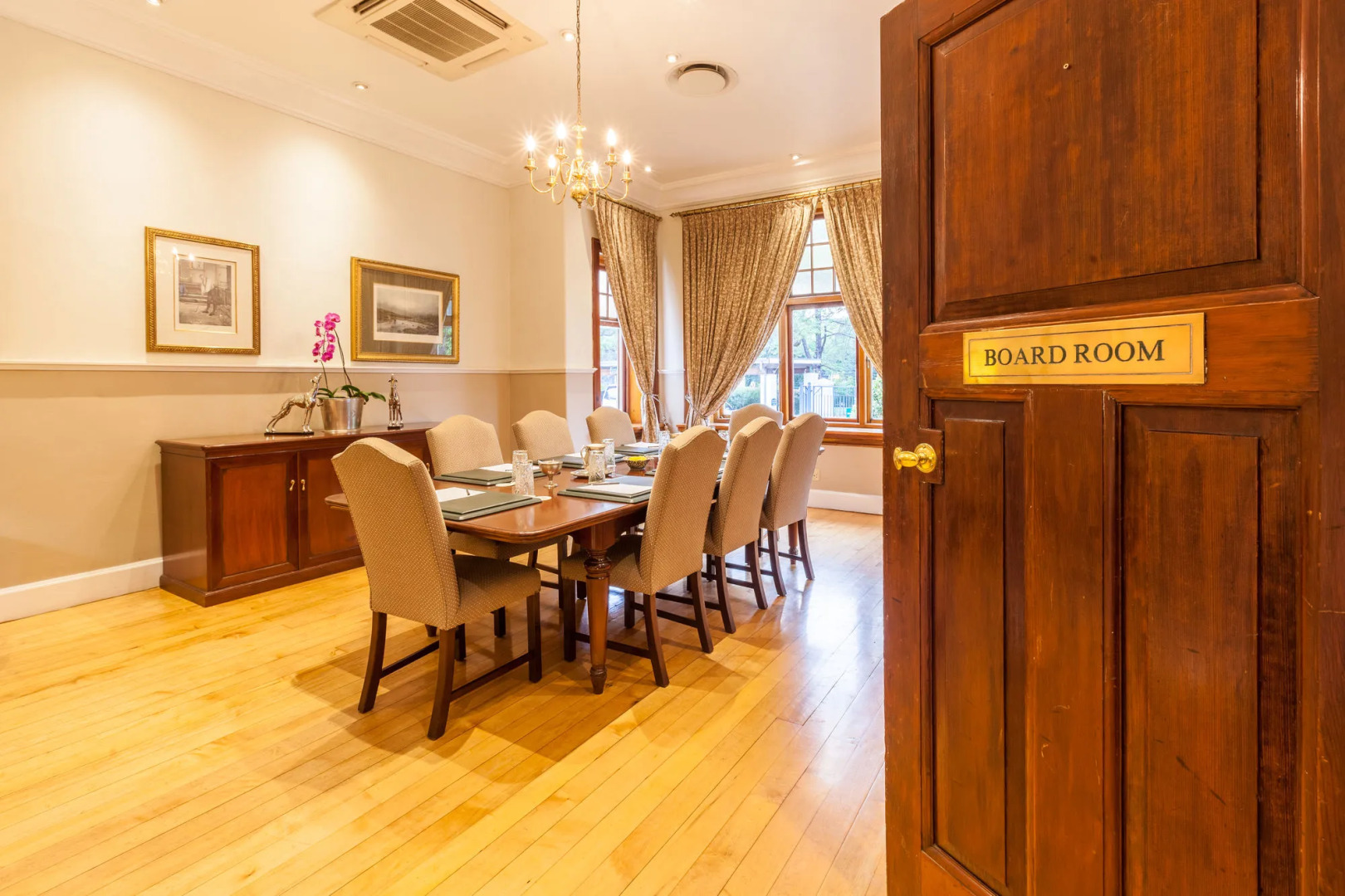 Courtyard Hotel Arcadia