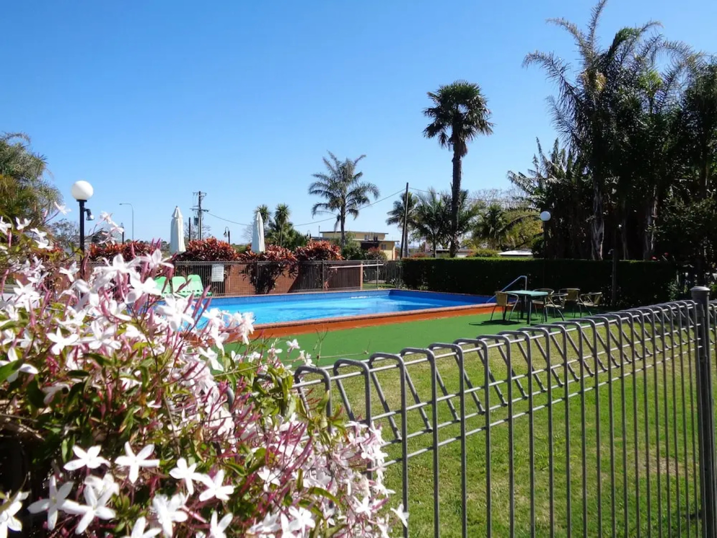 Moon River Motor Inn