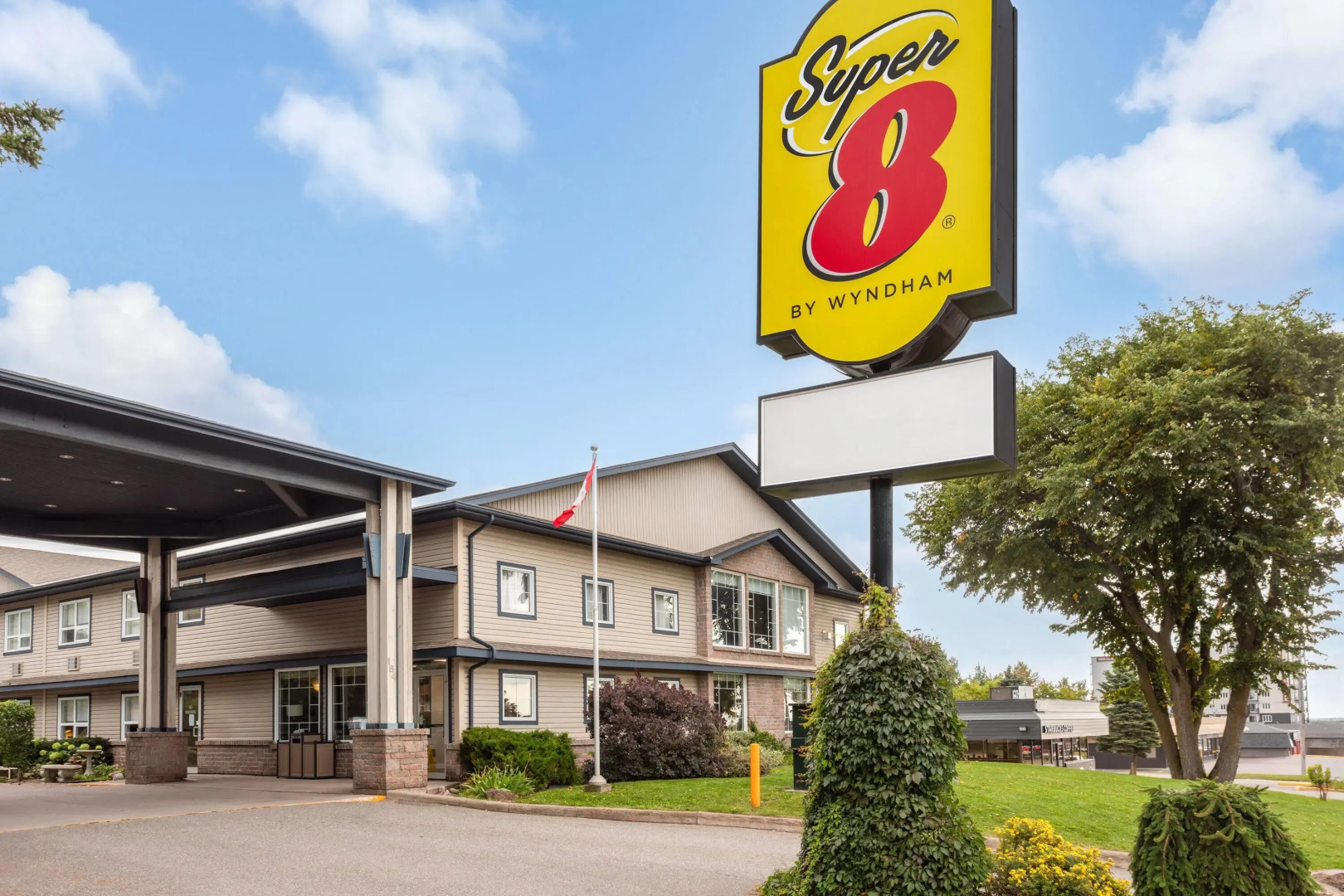 Super 8 by Wyndham Sault Ste Marie On