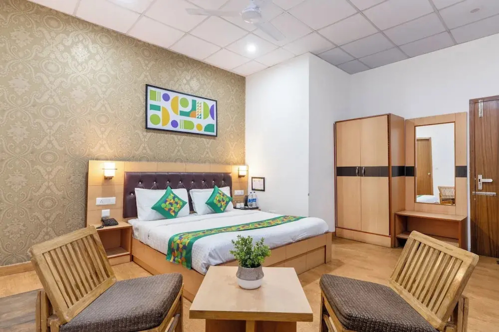 Treebo Anand The Mall Solan