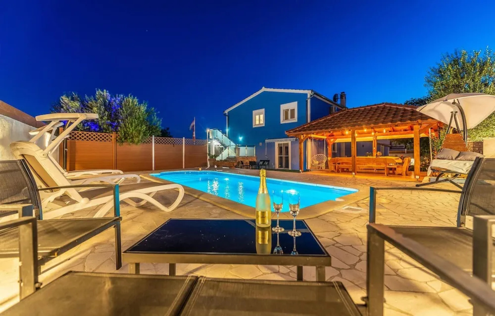 Beautiful Apartment in Vrana With Wifi and 2 Bedrooms