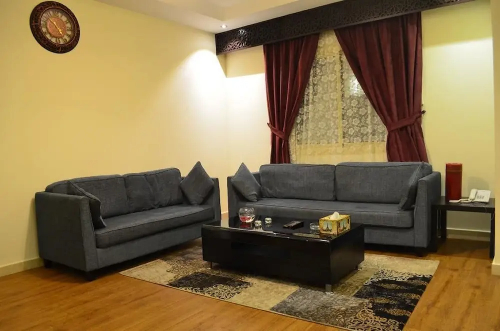 Grand Plaza Hotel Suites